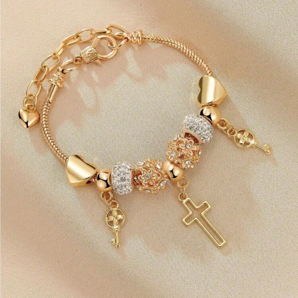 Gold Cross Charm Bracelet A1407